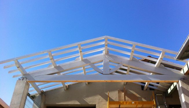 Charpente dooglas avec avancée