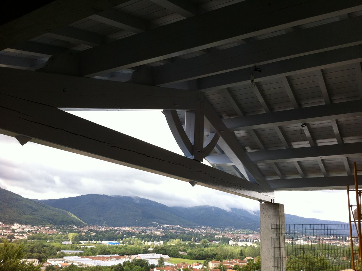 Charpente dooglas avec avancée