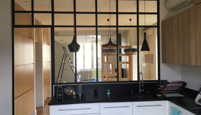 Cuisine Blanche granit noir