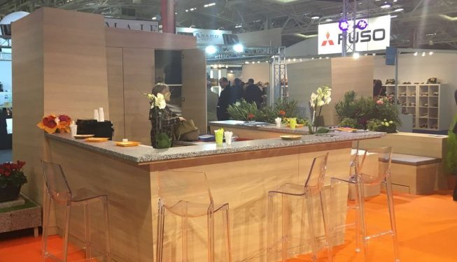 Stand Paris : Table de bar