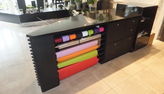 Agencement magasin fleuriste noir