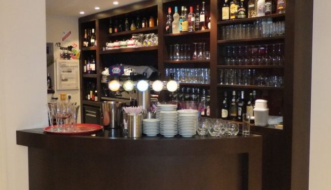 Table de bar le Pascadou