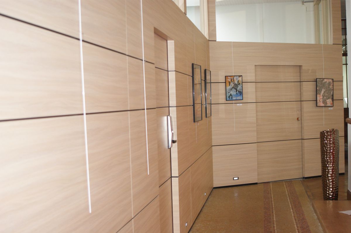 Cloisons phoniques avec rainurages