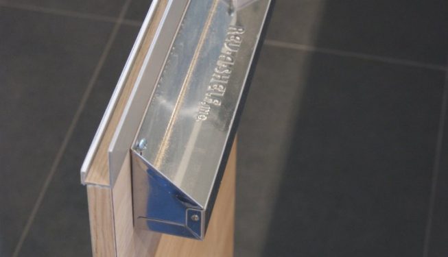 Poignet de cuisine Hubler chêne, dessus granit noir